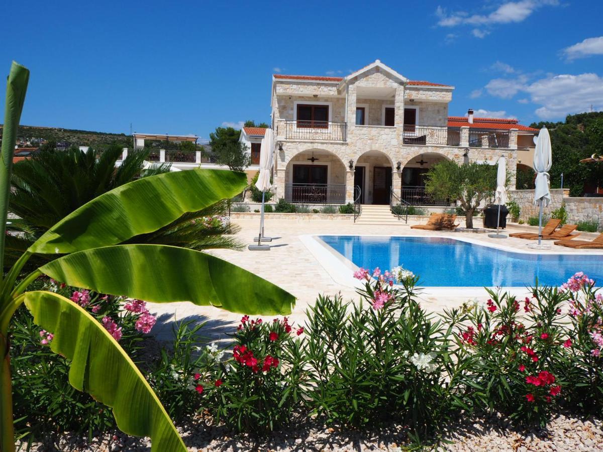 Apartment Ludilo Mit 4 In Poljica - Marina Bei Trogir Split *