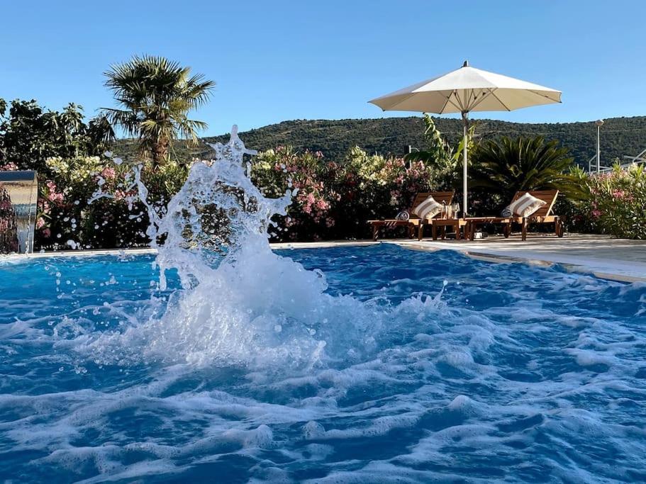Apartment Ludilo Mit 4 In Poljica - Marina Bei Trogir Split *