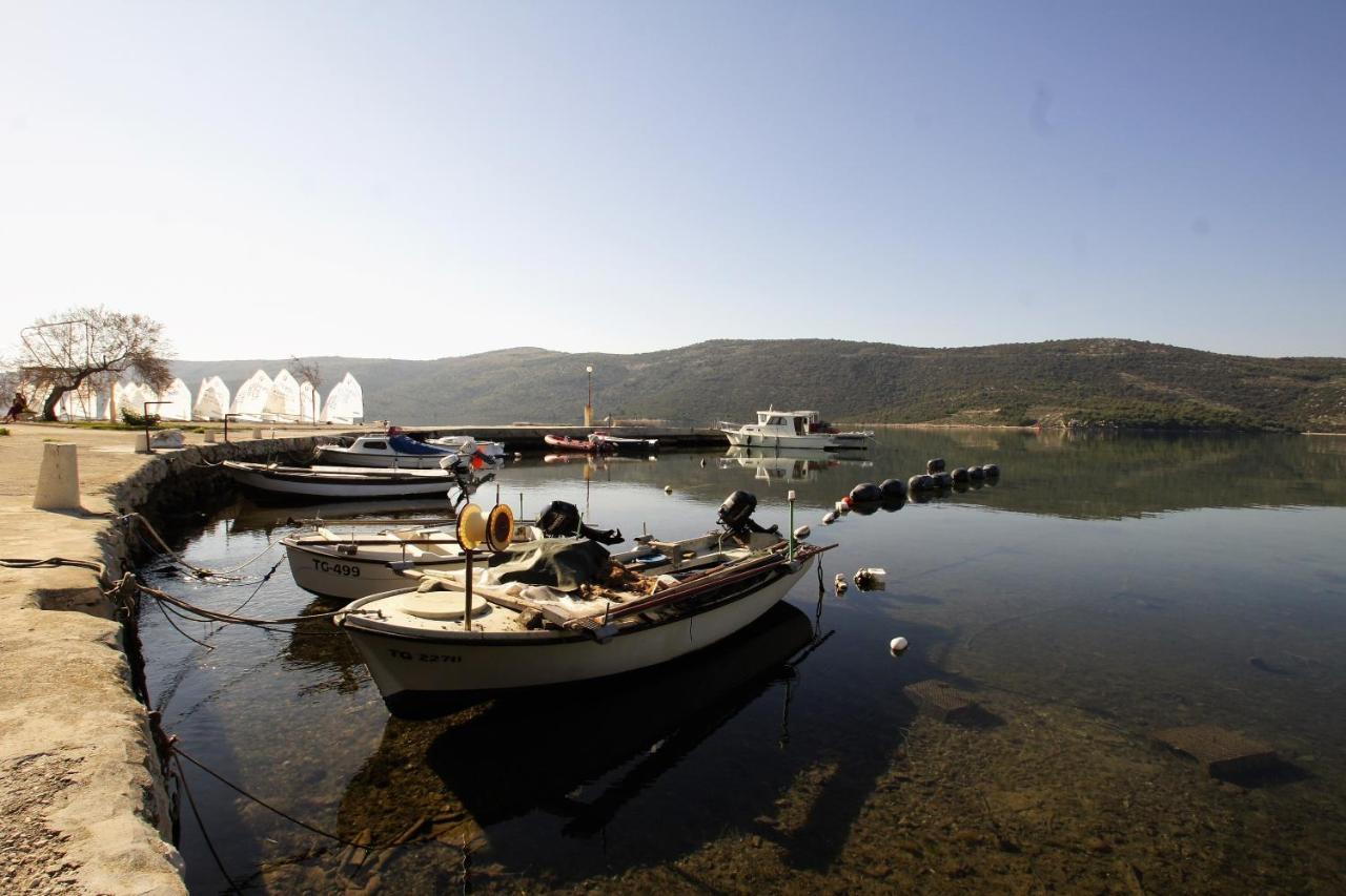 Apartment Ludilo Mit 4 In Poljica - Marina Bei Trogir Split *