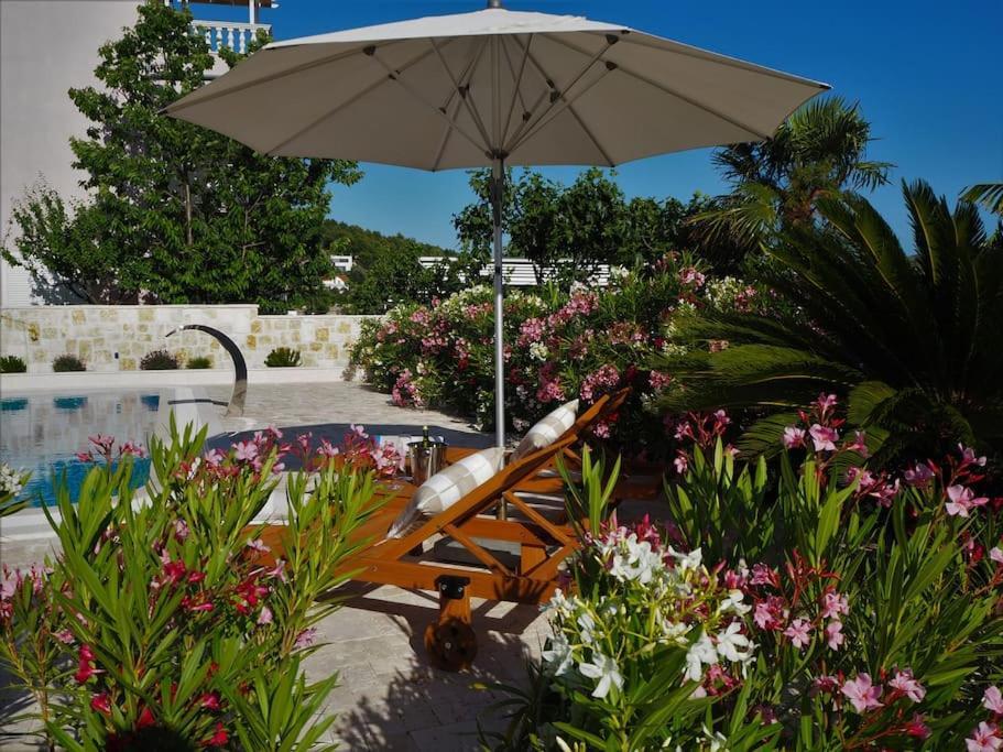 Apartment Ludilo Mit 4 In Poljica - Marina Bei Trogir Split