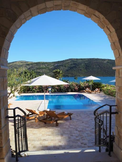 Apartment Ludilo Mit 4 In Poljica - Marina Bei Trogir Split *