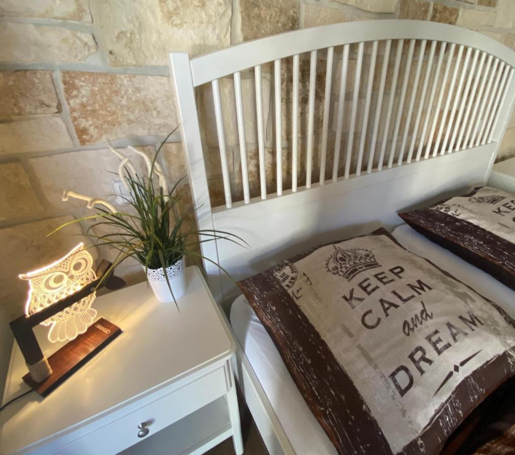 Apartment Ludilo Mit 4 In Poljica - Marina Bei Trogir Split *
