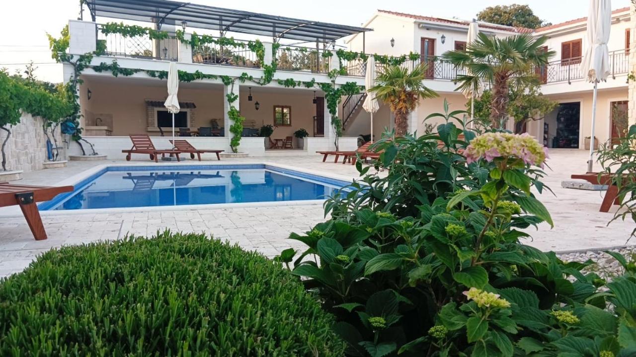 Ludilo Mit 4 In Poljica - Marina Bei Trogir Split * Poljica (Trogir)