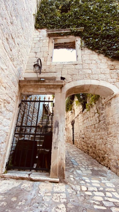 Apartment Ludilo Mit 4 In Poljica - Marina Bei Trogir Split